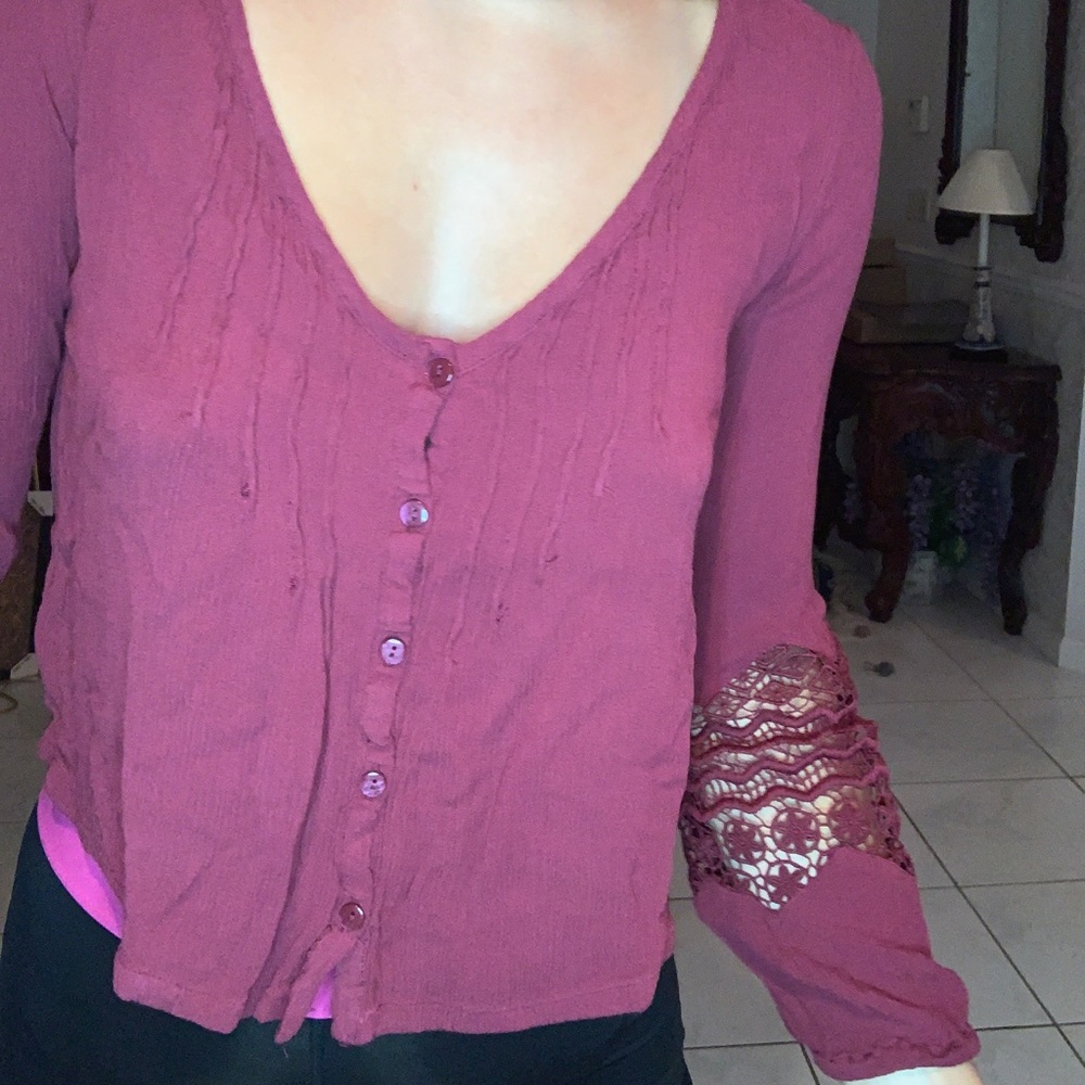 Roxy slightly cropped lace long sleeve maroon top - Picture 7 of 9